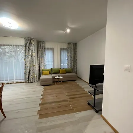 Апартаменты 1 Bedroom With Parking On Site